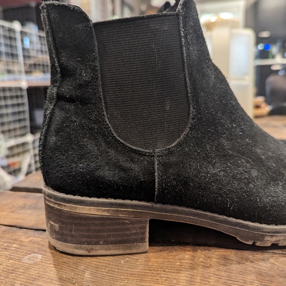 Suede Boots - Picture 3 of 5